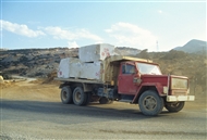Στα Παλάτια του Μαρμαρά (το 2001): Φορτηγό φορτωμένο με μάρμαρα