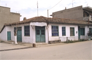 Ορεστιάδα (το 1996). Παλαιό μαγαζί-καπηλειό, κλειστό κι αυτό