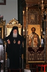 Η Α.Θ.Π. ο Οικουμενικός Πατριάρχης κ.κ. Βαρθολαμαίος στο παραθρόνι και η εικόνα του Χρυσόστομου στον Πατριαρχικό Θρόνο