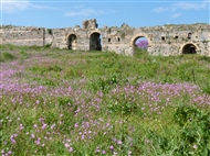 Νικόπολις: Η δυτική πλευρά του πρωτοβυζαντινού Τείχους και η κεντρική πύλη, η λεγόμενη «Αραπόπορτα»