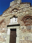 Δυτική πλευρά-είσοδος της Παναγίας της Σικελιάς