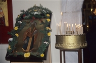 Στον Άγ. Χαράλαμπο του Ρωμαίικου Ιδρύματος Μπαλουκλί το 2004: Ανθοστολισμένη η εικόνα του αγίου Χαραλάμπους