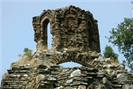 Ρεντίνα το 1982: Ό,τι απέμεινε από τον τρούλο του μικρού ναού στην κορυφή της βυζαντινής καστρόπολης