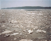 Πάγος στο ποτάμι