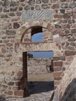 Η γενοβέζικη τοξωτή πύλη του 1373 στο ΒΔ άκρο του Κάστρου