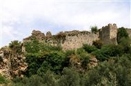 Μυστράς. Τείχη και πύργος του Κάστρου σε υψόμετρο πάνω από 600 μέτρα