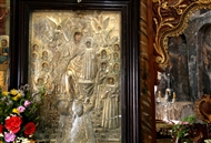Παντάνασσα: Η μαλαματοσκεπασμένη εικόνα της Παναγίας σε προσκυνητάρι