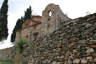 Η κομψή Ευαγγελίστρια, παλαιολόγειος ναός του 14ου αιώνα