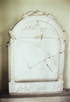 «ΑΓΑΘΗ ΤΥΧΗ …» Μαρμάρινη αφιερωματική στήλη (του 2ου μ.Χ. αι.) στο Αρχαιολ. Μουσείο της Βάρνας