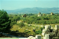 Έφεσος (το 2003): Κοντά στη βόρεια (κάτω) είσοδο του αρχαιολογικού χώρου