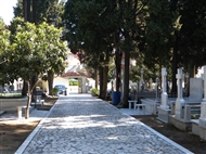 Όψη προς την άνω είσοδο του Ρωμαίικου Κοιμητήριου Χαλκηδόνας