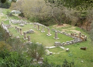 Αμφιάρειο, Ιερό του Αμφιάραου στον Ωρωπό Αττικής: Ο Μεγάλος Ναός του 4ου π.Χ. αιώνα (γενική άποψη, λήψη από τα Δ-ΒΔ)
