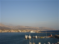 Το λιμάνι της Χίου ένα χειμωνιάτικο αλλά ηλιόλουστο πρωινό του 2008