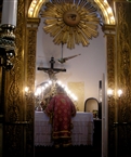 Κυριακάτικη «Λειτουργία» στην κατεχόμενη Παναγία την Καφφατιανή (Ιούνιος του 2006): Στο Ιερό
