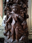 Από το εξαιρετικής τέχνης ξυλόγλυπτο τέμπλο του μητροπολιτικού ναού της Μυτιλήνης: Άγγελος (ή ερωτιδέας;)