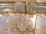 Το Γενί Τζαμί της Μυτιλήνης: διακοσμητικό μαρμάρινο ανάγλυφο και επιγραφή