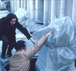 Φιλιππούπολις / Πλόβντιβ: Διαβάζοντας τις ελληνικές επιγραφές στις σκεπασμένες με νάιλον στήλες του Θεάτρου (το 1983)