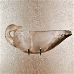 ΕΑΜ, Μυκηναϊκά. Αγγείο από ορεία κρύσταλλο (crystal de roche) σε σχήμα πάπιας (αρχές 16ου αι. π.Χ.)
