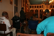 Άγ. Ανάργυροι Μπαλουκλί: Όσοι ηλικιωμένοι μπόρεσαν να έρθουν, εκκλησιάζονται τη νύχτα των Χριστουγέννων του 2007