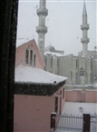 Στο βοσπορινό και χιονισμένο Νηχώρι: Το Μετόχι του Παναγίου Τάφου και το νεόδμητο τζαμί