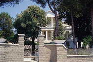 Το Μητροπολιτικό Μέγαρο της Ίμβρου (το 2003)