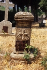 Ίμβρος (το 2003). Σχοινούδι, στο Κοιμητήριο της Κοινότητας: Ο τάφος του Εμμανουήλ Παλιάρη, 1882-1968