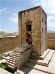 Αχαιμενιδική νεκρόπολη Νακς–ε Ροστάμ: Η ΒΔ γωνία του Ζωροαστρικού Πύργου
