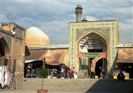 Παλαιό Ισπαχάν. Η εξωτερική είσοδος του Τζαμιού της Παρασκευής (το 2012)